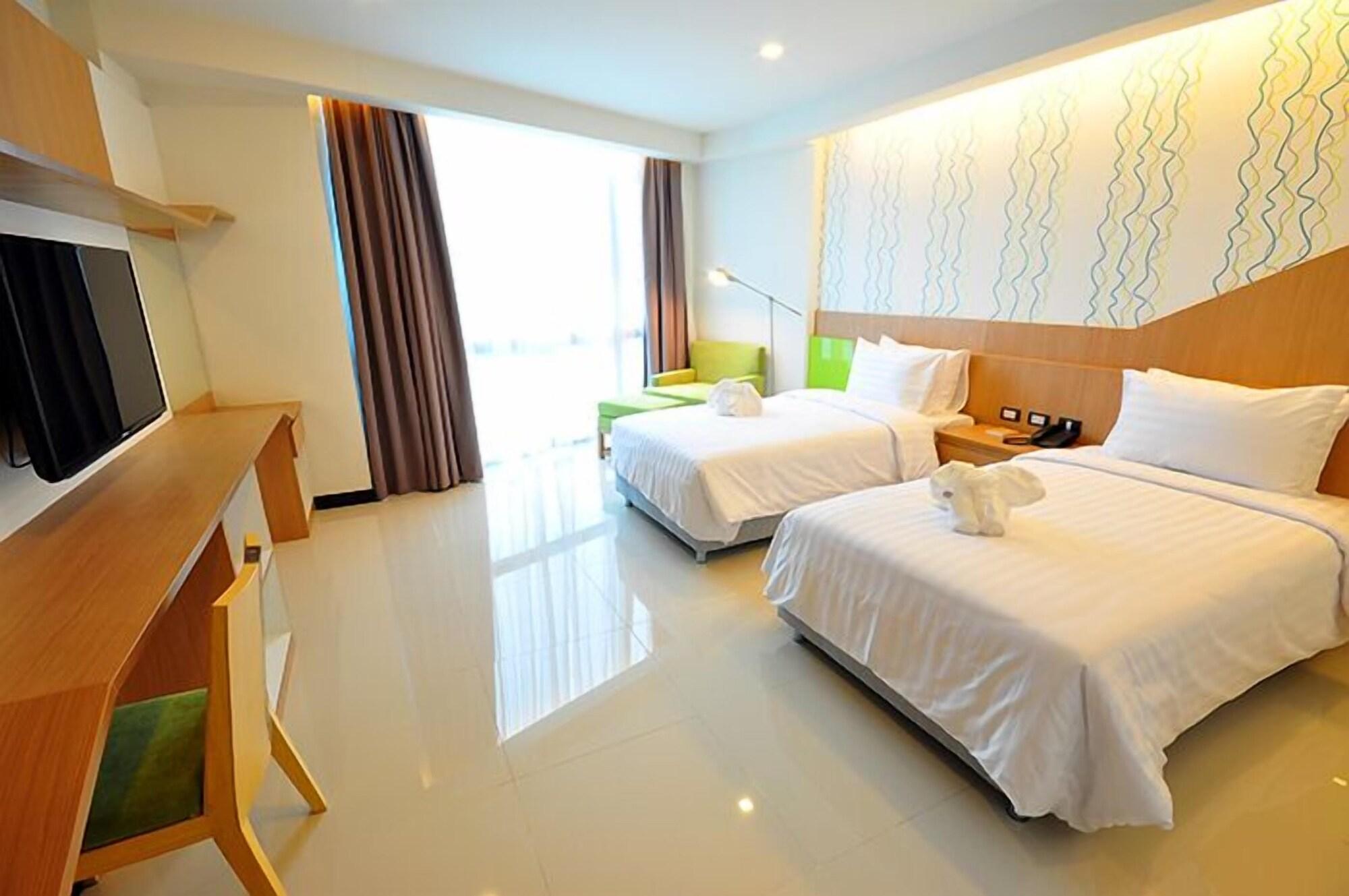 42C The Chic Hotel Nakhon Sawan Exteriör bild