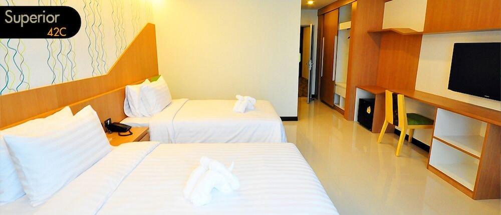 42C The Chic Hotel Nakhon Sawan Exteriör bild