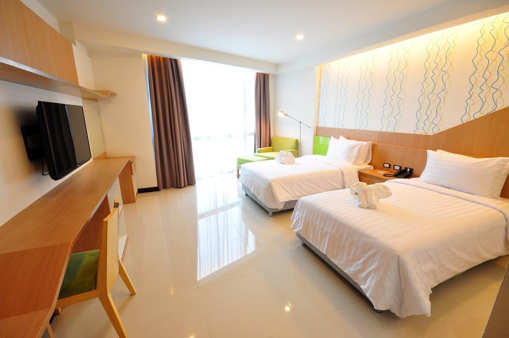 42C The Chic Hotel Nakhon Sawan Rum bild